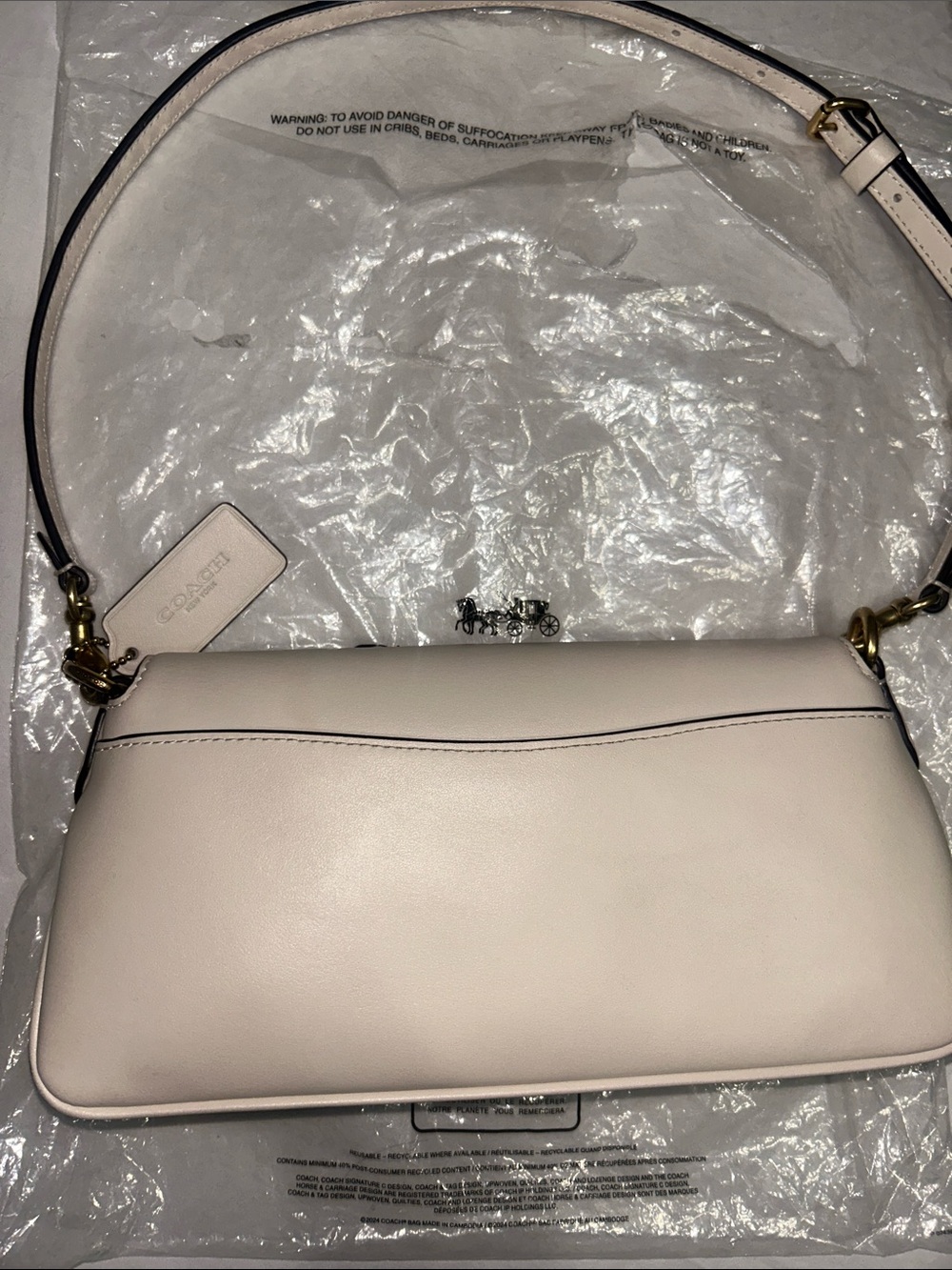 Coach Chalk Leather Shoulder Bag with Gold 'C' Accent - Picture 3 of 3